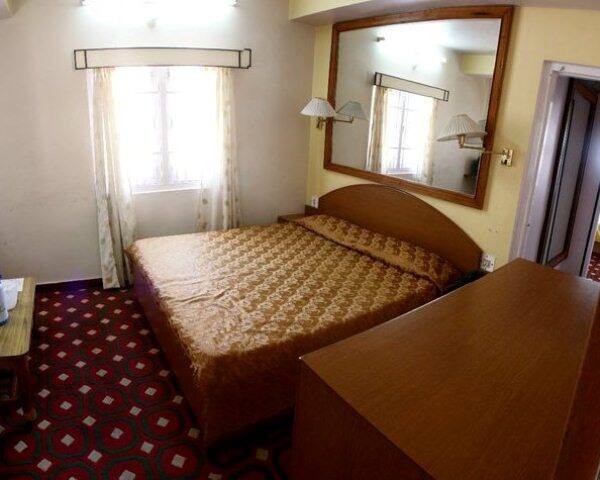 Hotel Nishat, Shimla 5